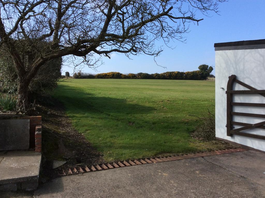 Coach Road Cottages Comber Exterior foto